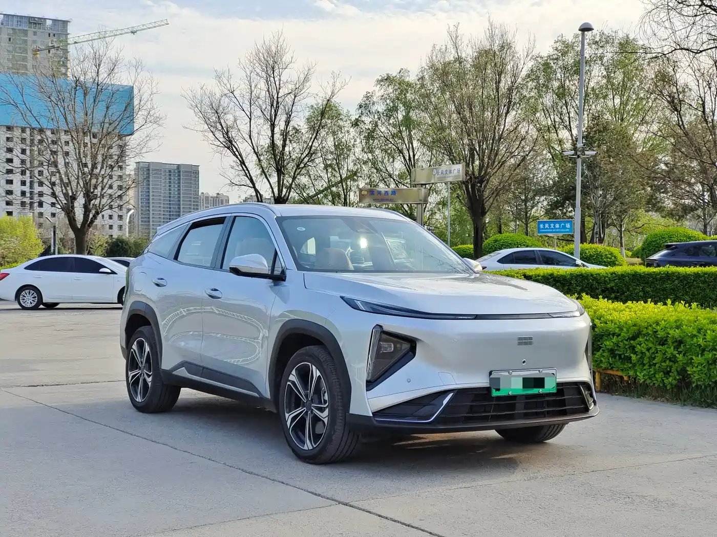 Geely Galaxy Galaxy L7 2025 EM-i 115km Explorer+ Edition фото 3