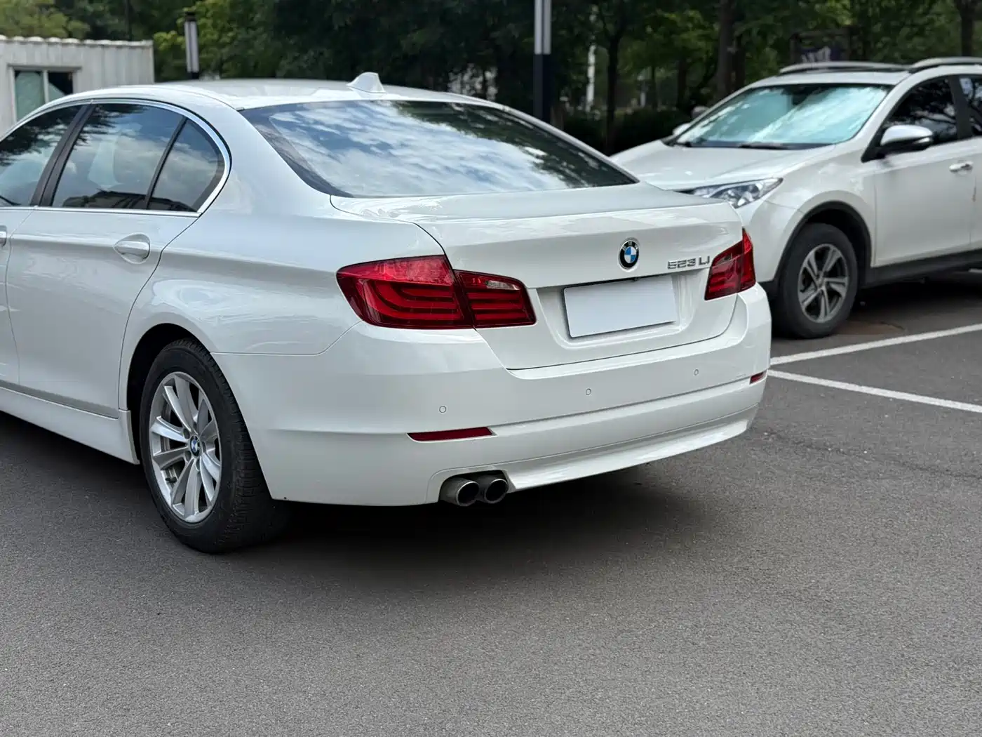 BMW 5 Series 2012 523Li Luxury фото 14