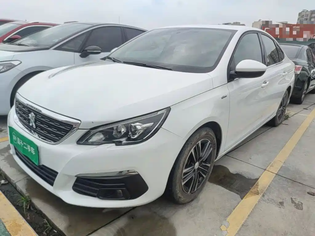 Фото 2 - Peugeot 308