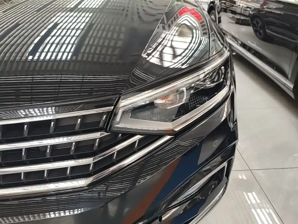 Volkswagen Magotan 2023 Model 2 Million Commemorative Edition 330TSI DSG Luxury фото 24