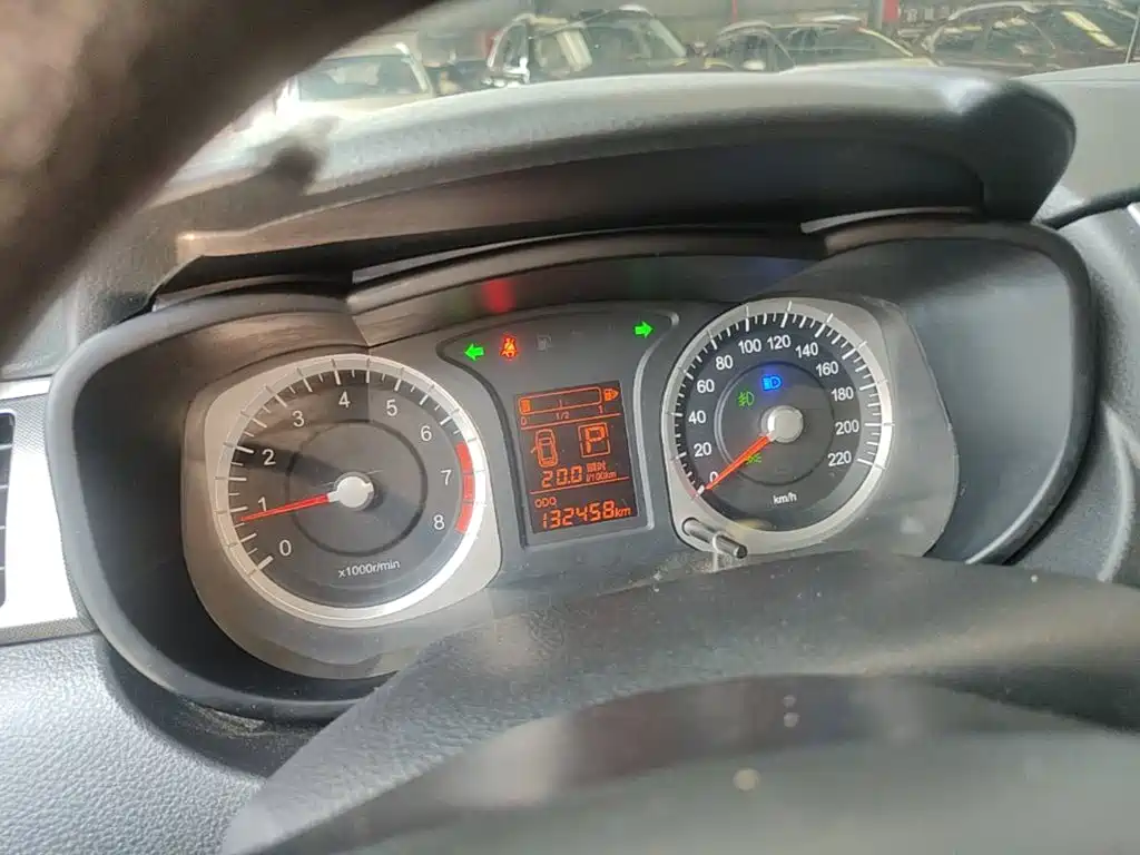 Venucia R50X 2014 2013 1.6L Automatic