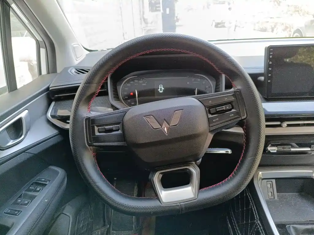 Wuling Motors Wuling Jiachen 2023 2022 1.5L Manual Joy Elite