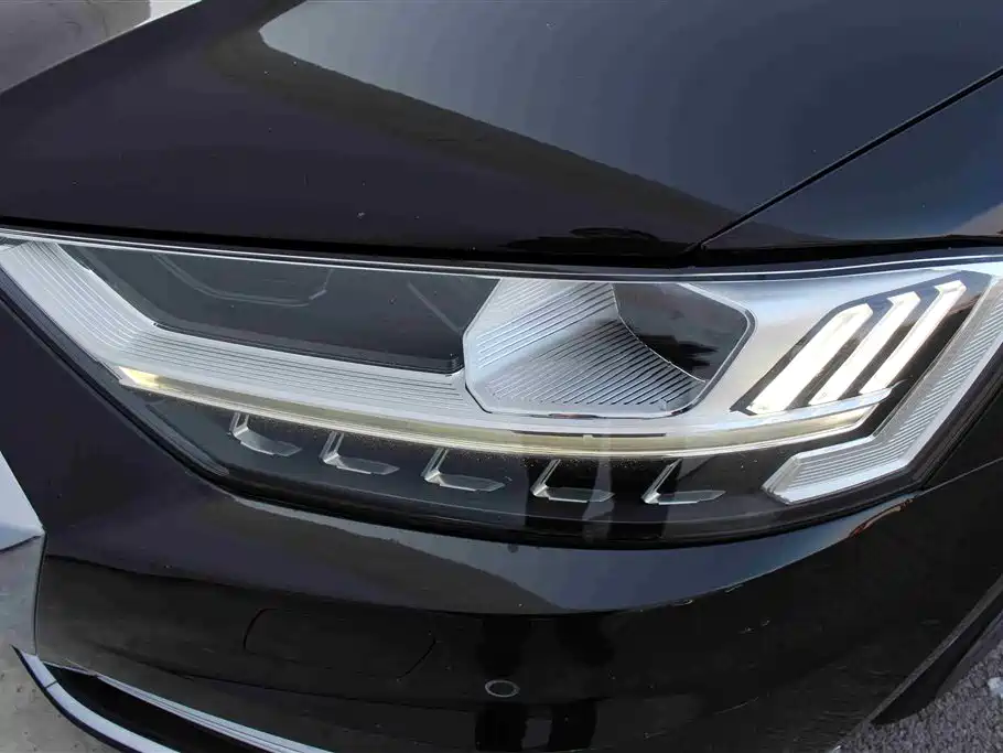 Audi A8 2019 A8L 50 TFSI quattro Comfort фото 7