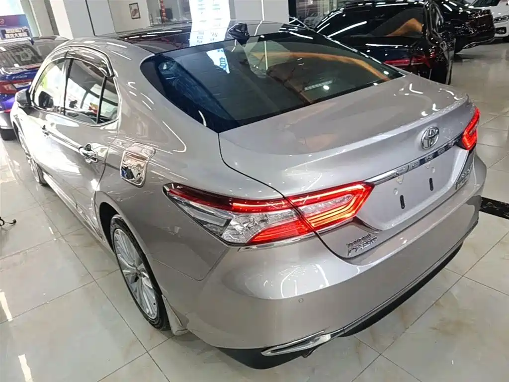 Toyota Camry 2018 2.5G Luxury Edition фото 5
