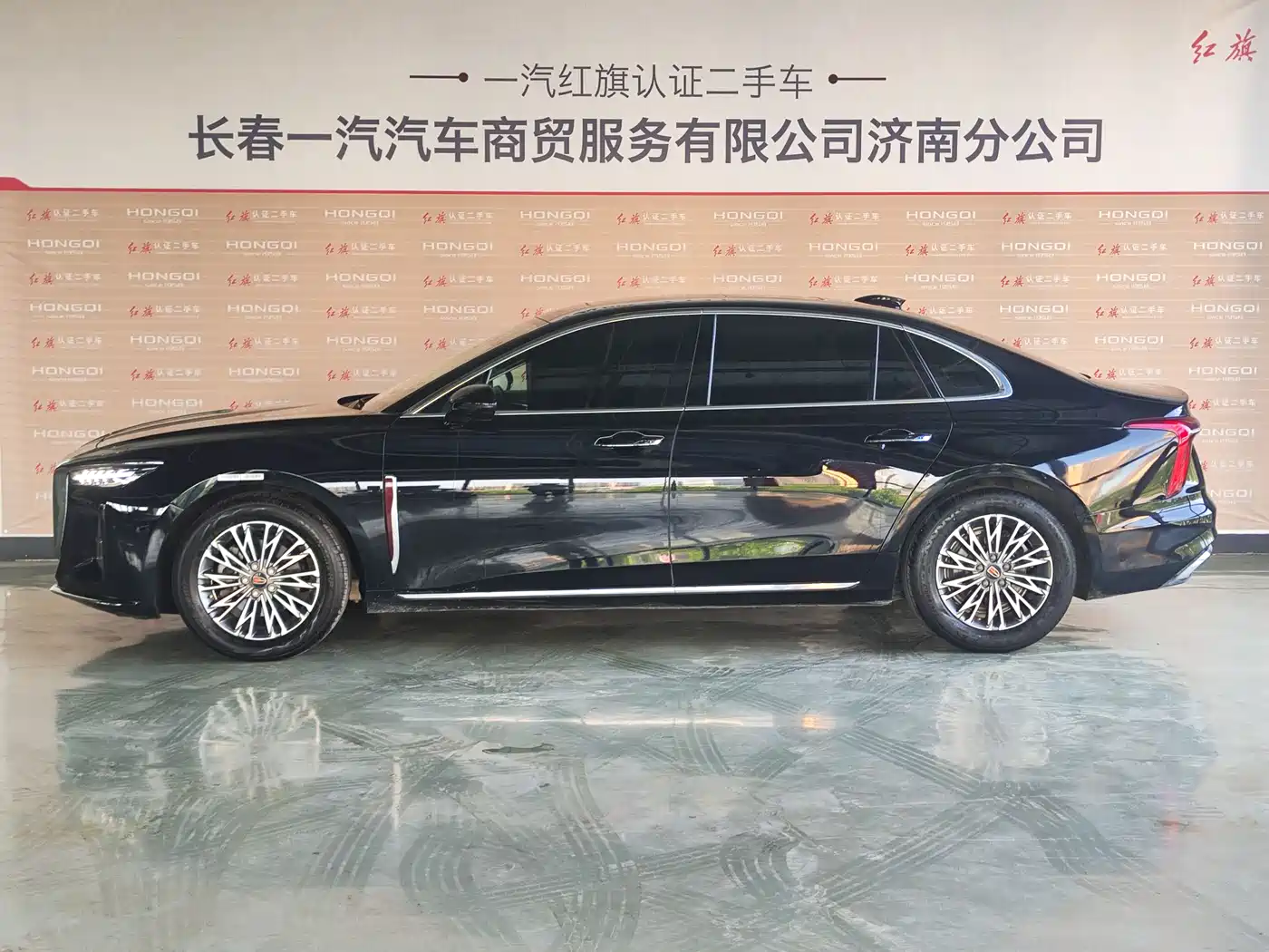 Hongqi H5 2024 1.5T DCT Smart Connect Flag Rhythm Edition фото 3
