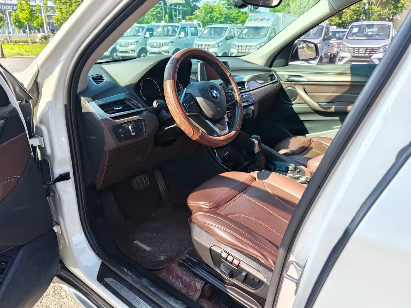 BMW X1 2019 sDrive18Li Premium Model фото 10
