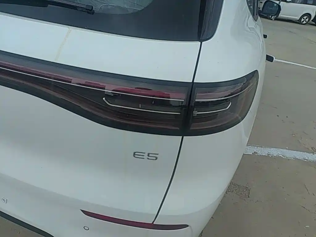 Geely Galaxy Galaxy E5 2026 2026 530km Voyager Edition