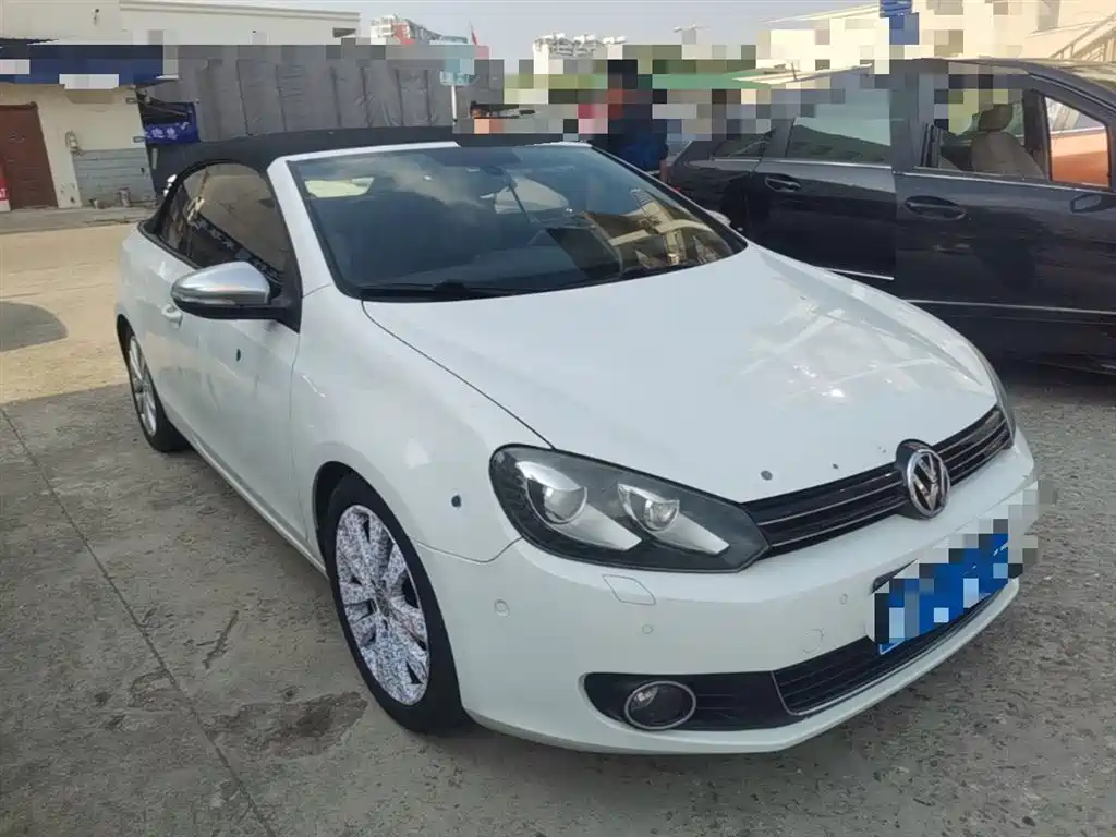 Volkswagen Golf (Import) 2012 1.4TSI Luxury Convertible Edition фото 7