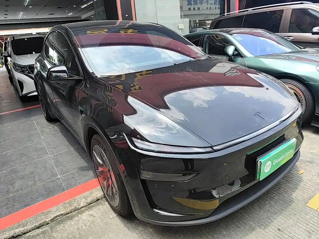 Tesla Model Y L 2026 2025 Facelift Long Range AWD