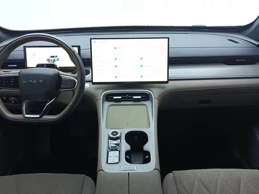 Фото 12 - Chery Tiggo 8 PLUS