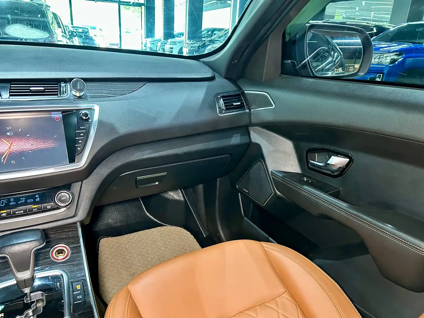 Landwind X7 2018 2018 Jinyue 1.5T Panorama Premium