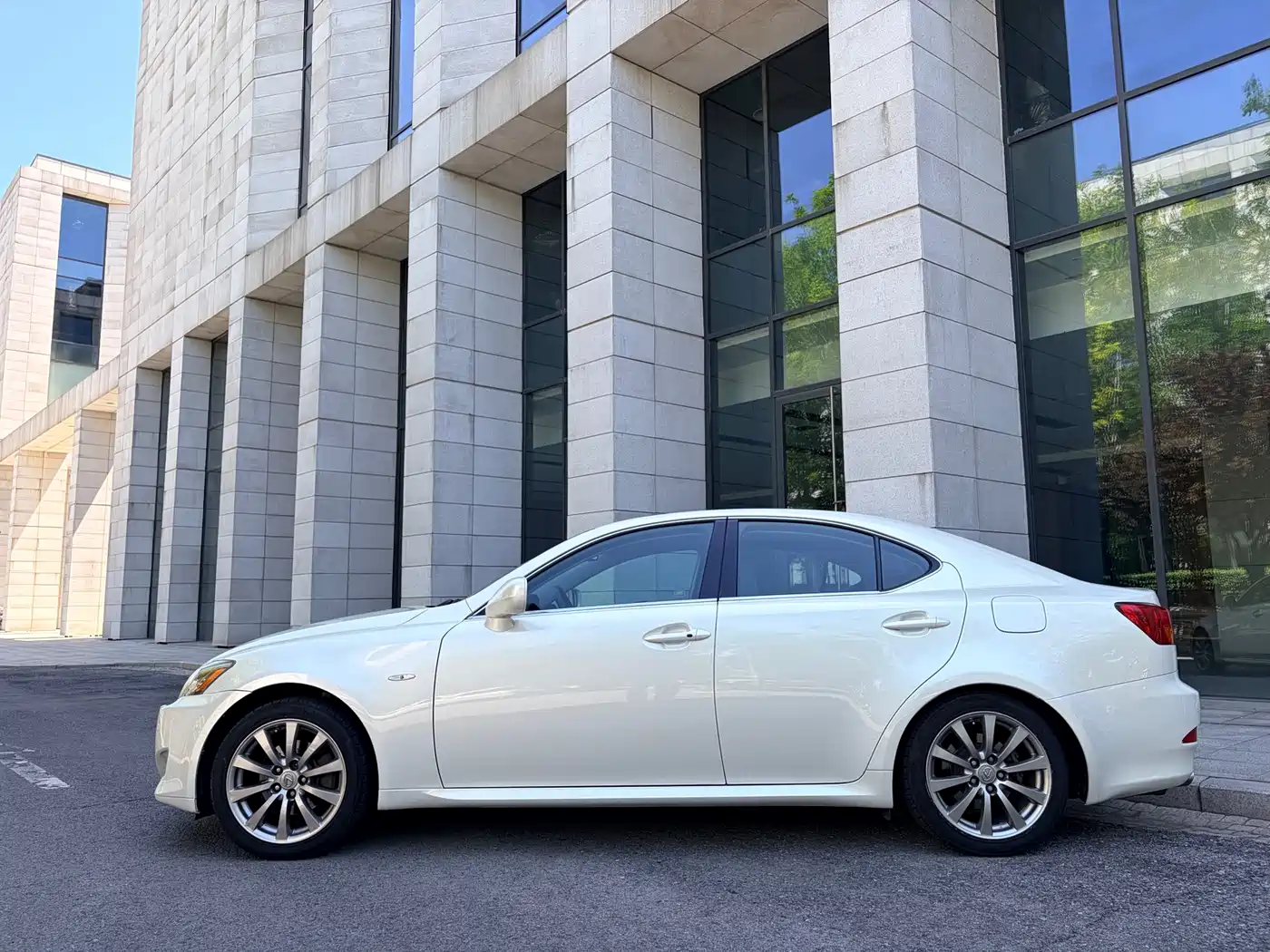 Lexus IS 2008 300 Luxury фото 3