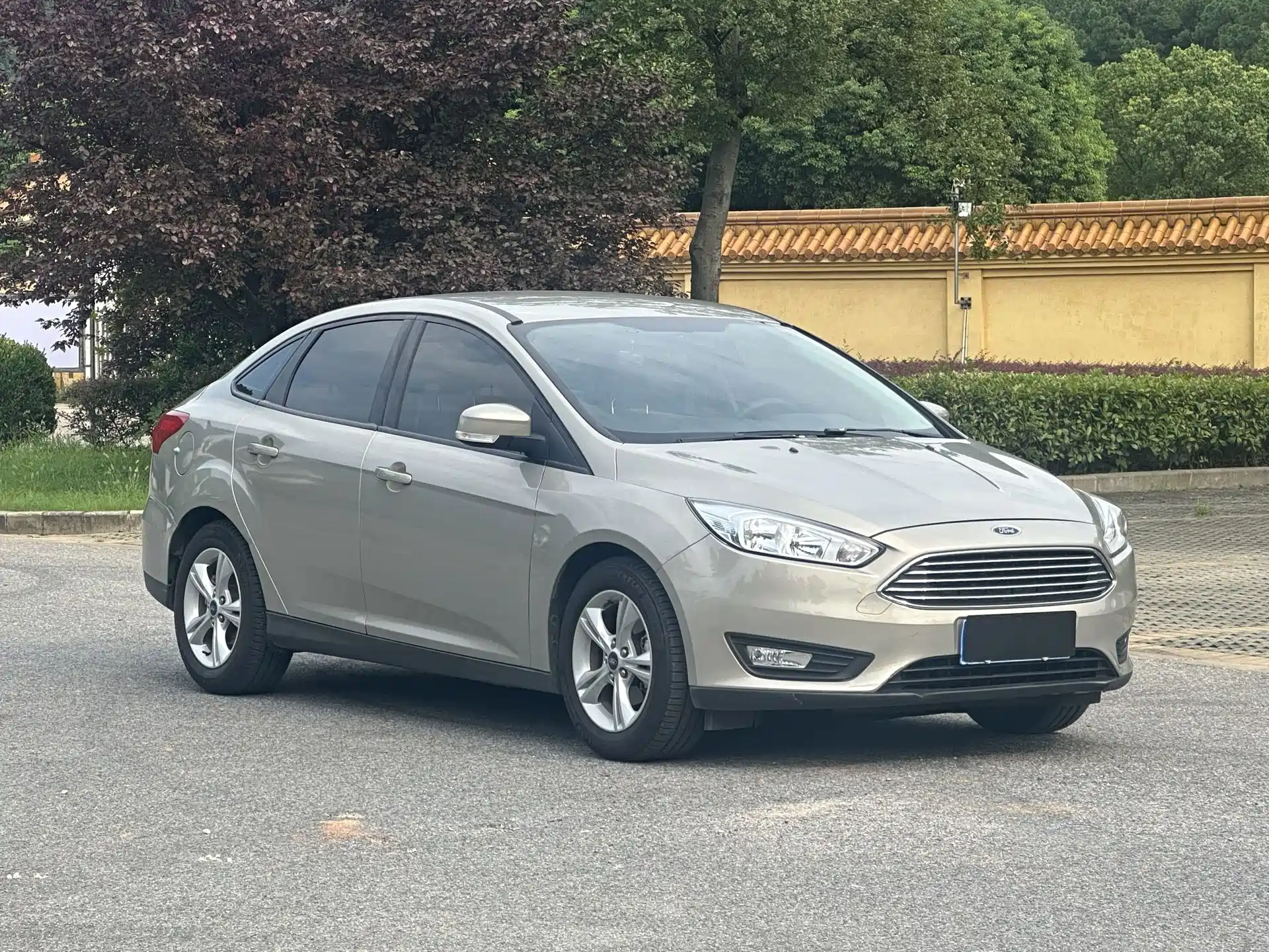 Фото 2 - Ford Focus