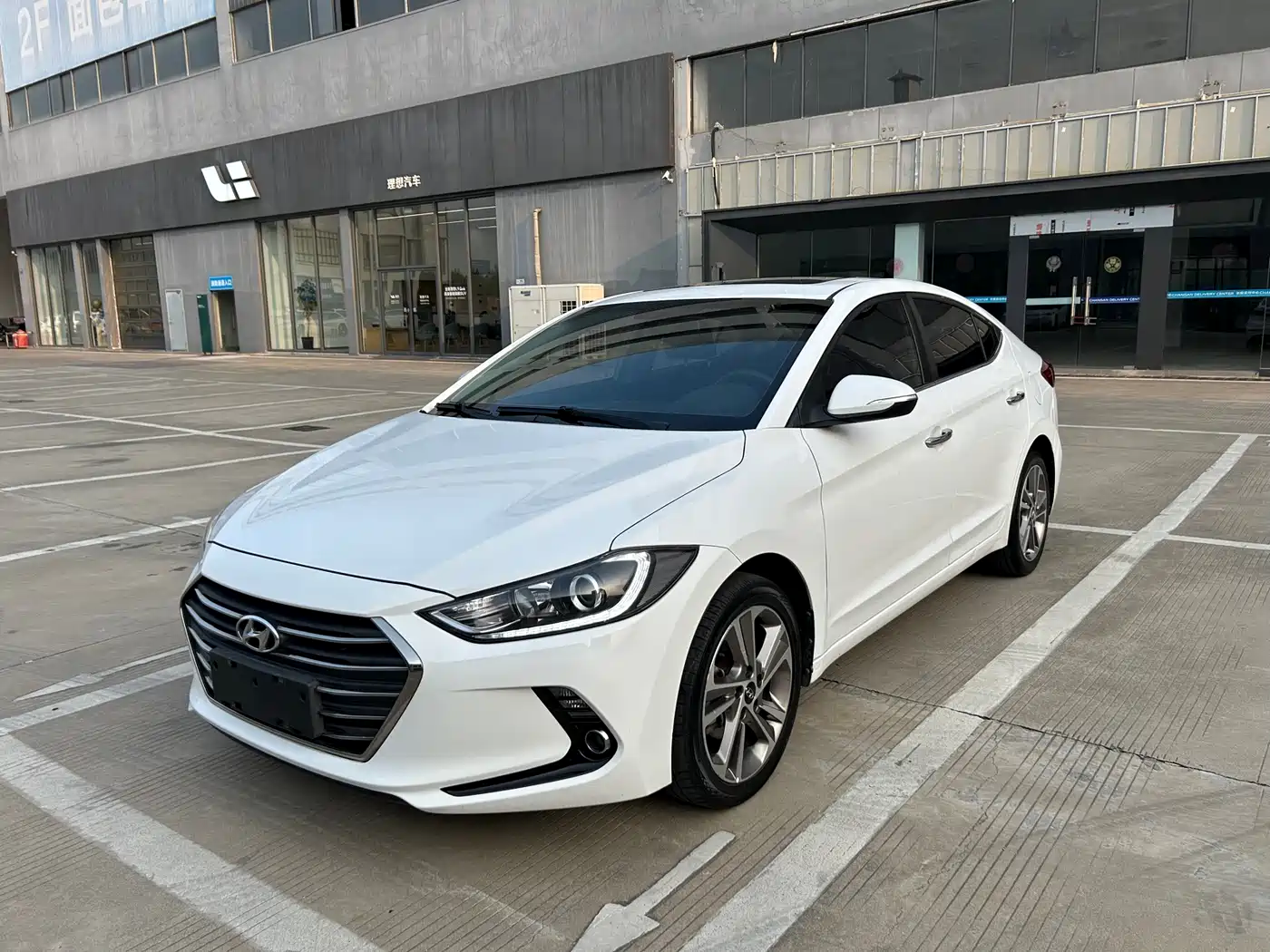 Hyundai Elantra 2016 Model 1.6L Automatic Smart Elite фото 2