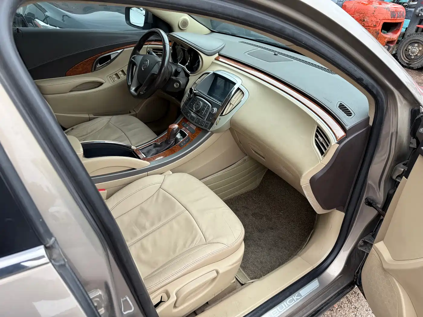 Фото 15 - Buick LaCrosse