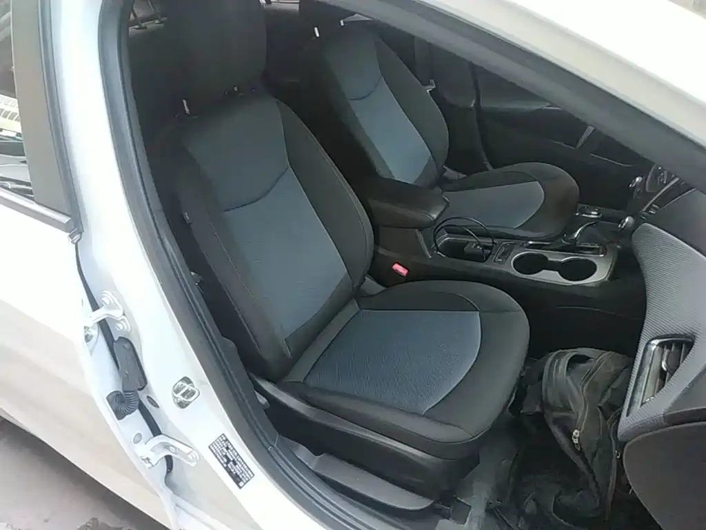 Chevrolet Cruze 2018 2018 320 Automatic Pioneer Sunroof Edition