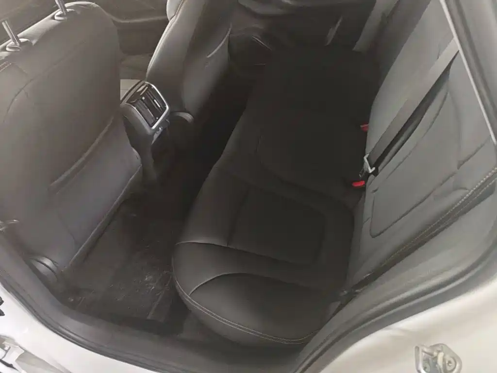 Besturn B70 2024 2022 3rd Gen 1.5T Auto Joy Edition