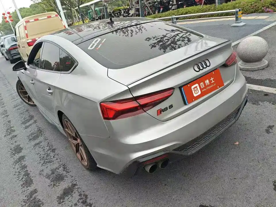 AUDI S5