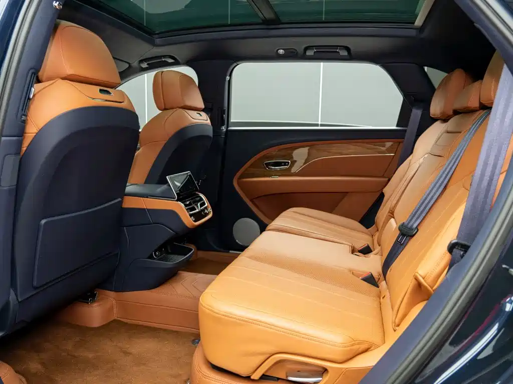 Bentley Bentayga 2025 2024 4.0T V8 Long Wheelbase