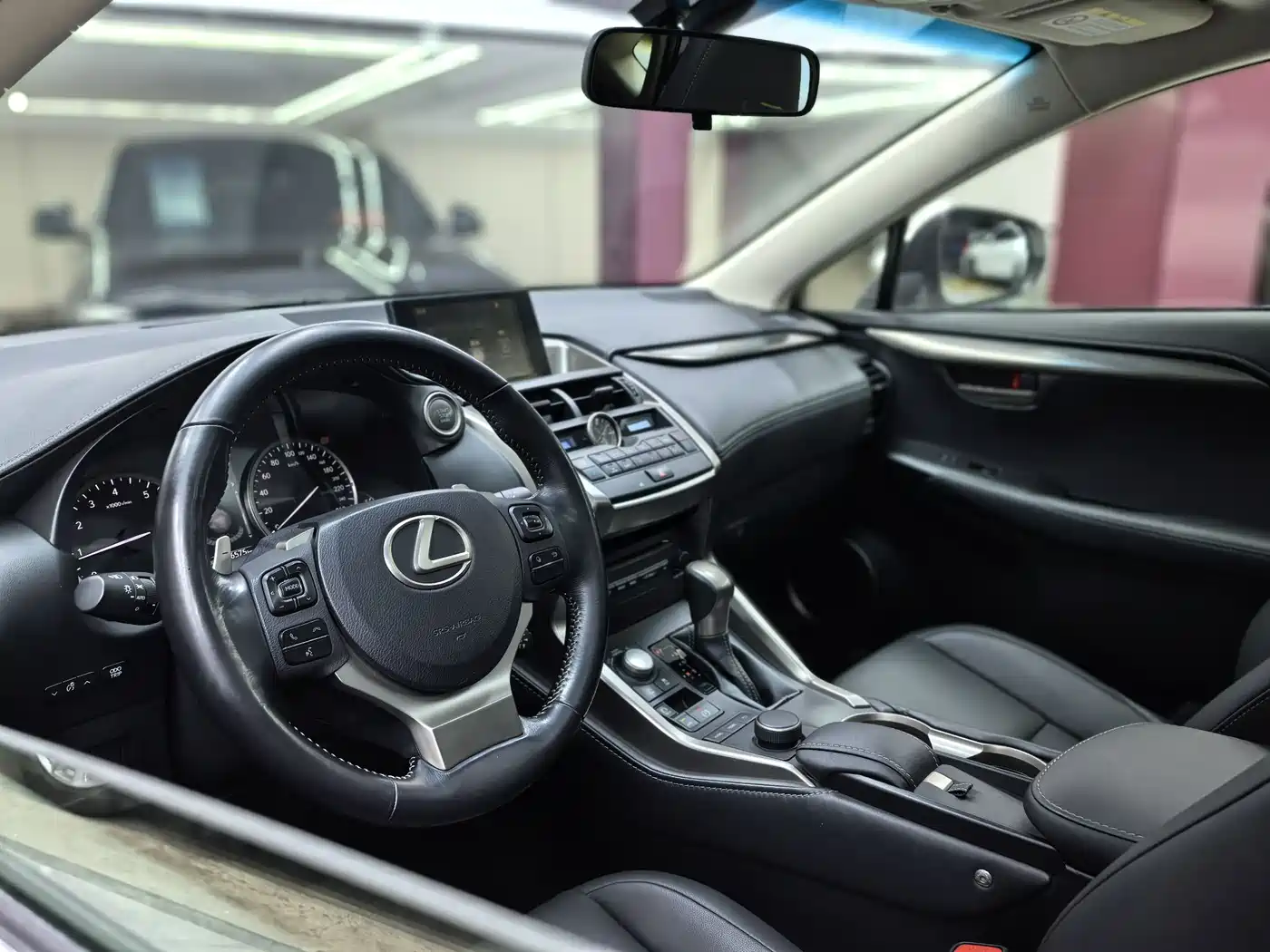 Lexus NX 2015 200t AWD F Sport фото 25