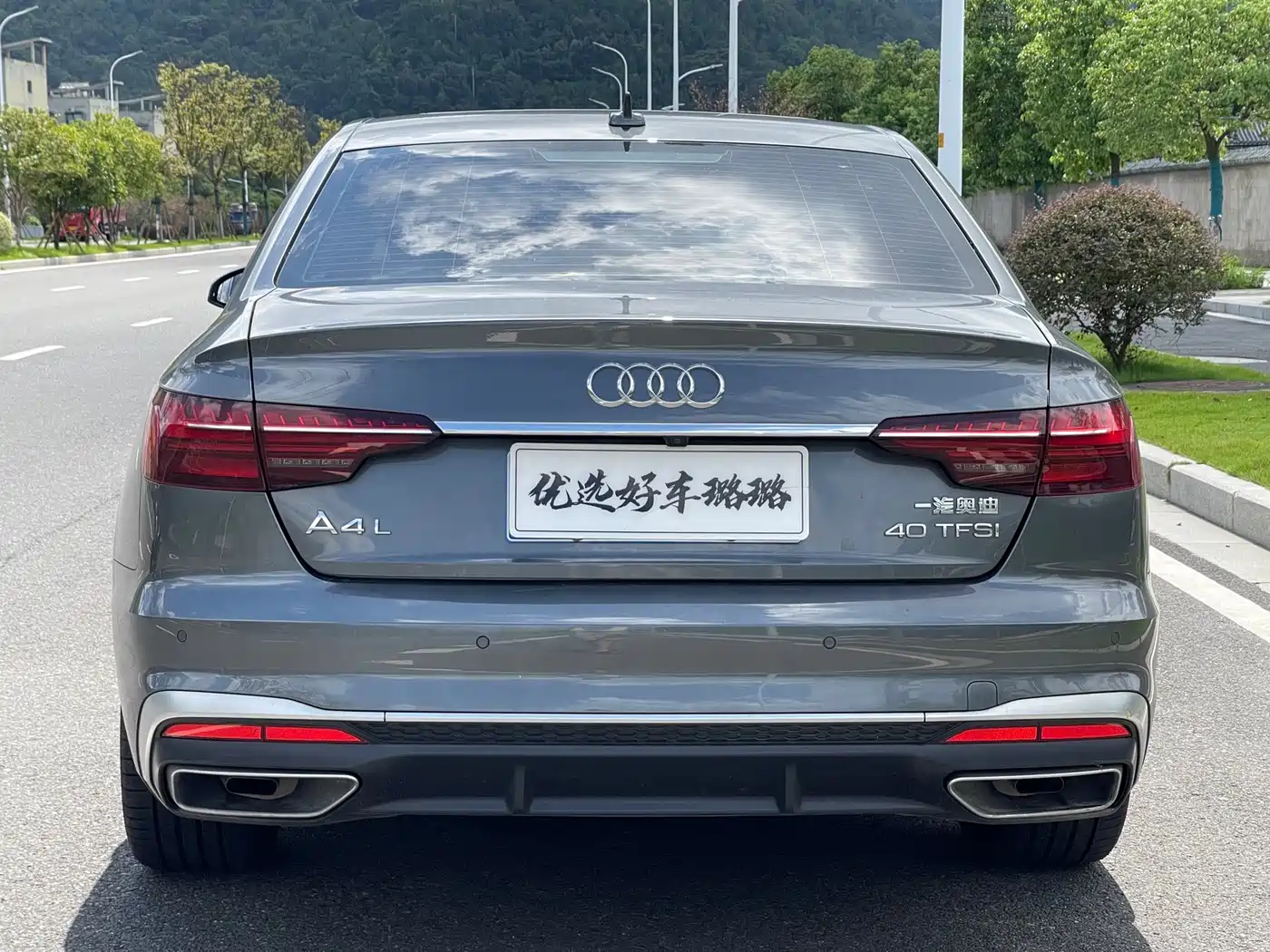 Фото 12 - Audi A4L