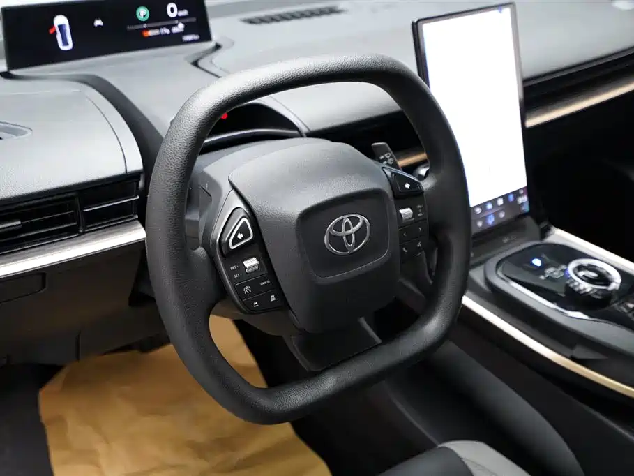 Toyota bZ3 2023 517km Elite PRO фото 8
