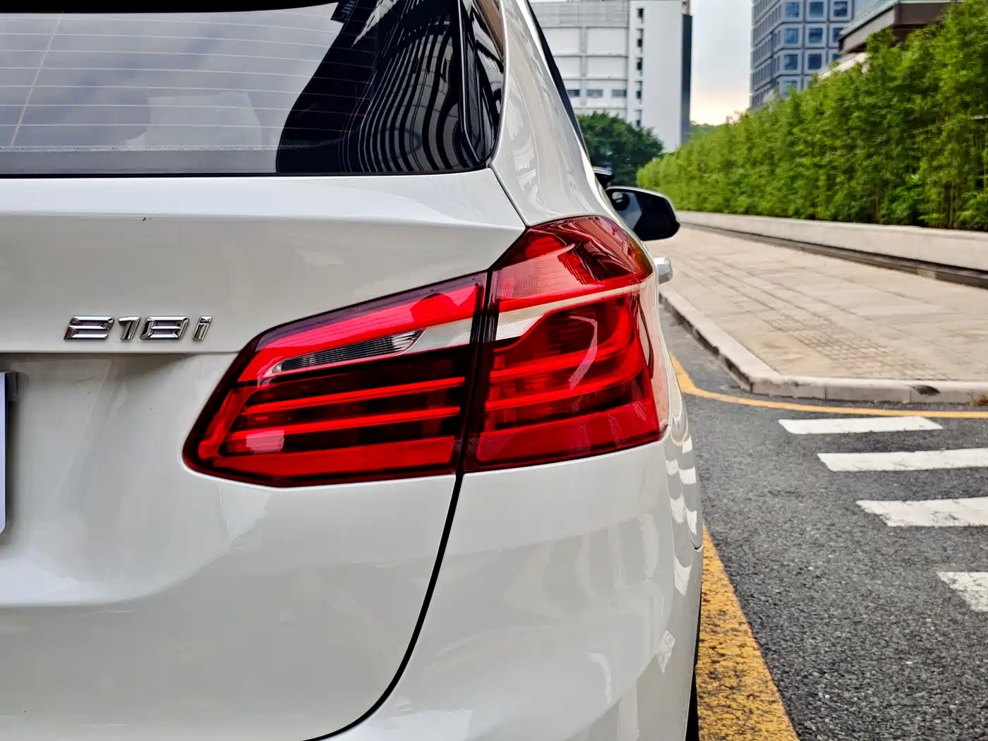 BMW 2 Series Touring 2016 218i Fashion Model фото 7