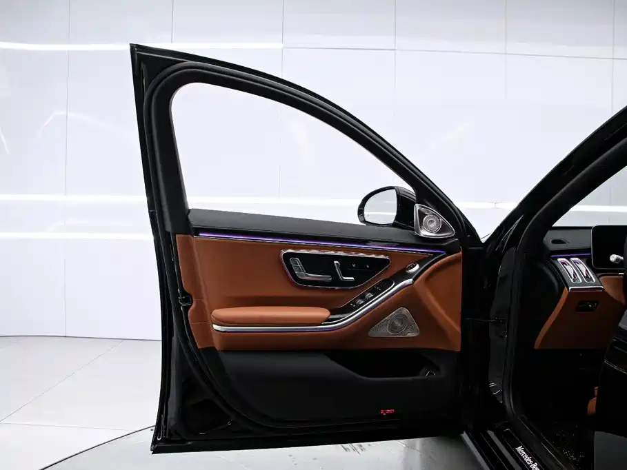 صورة 12 - Mercedes-Benz S-Class
