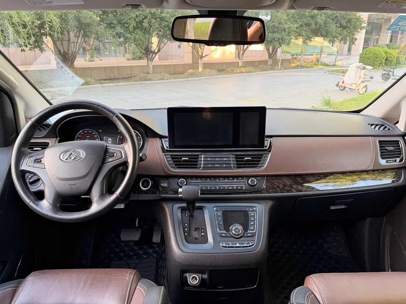 SAIC Maxus Maxus G10 2016 2.0T Automatic Flagship фото 10