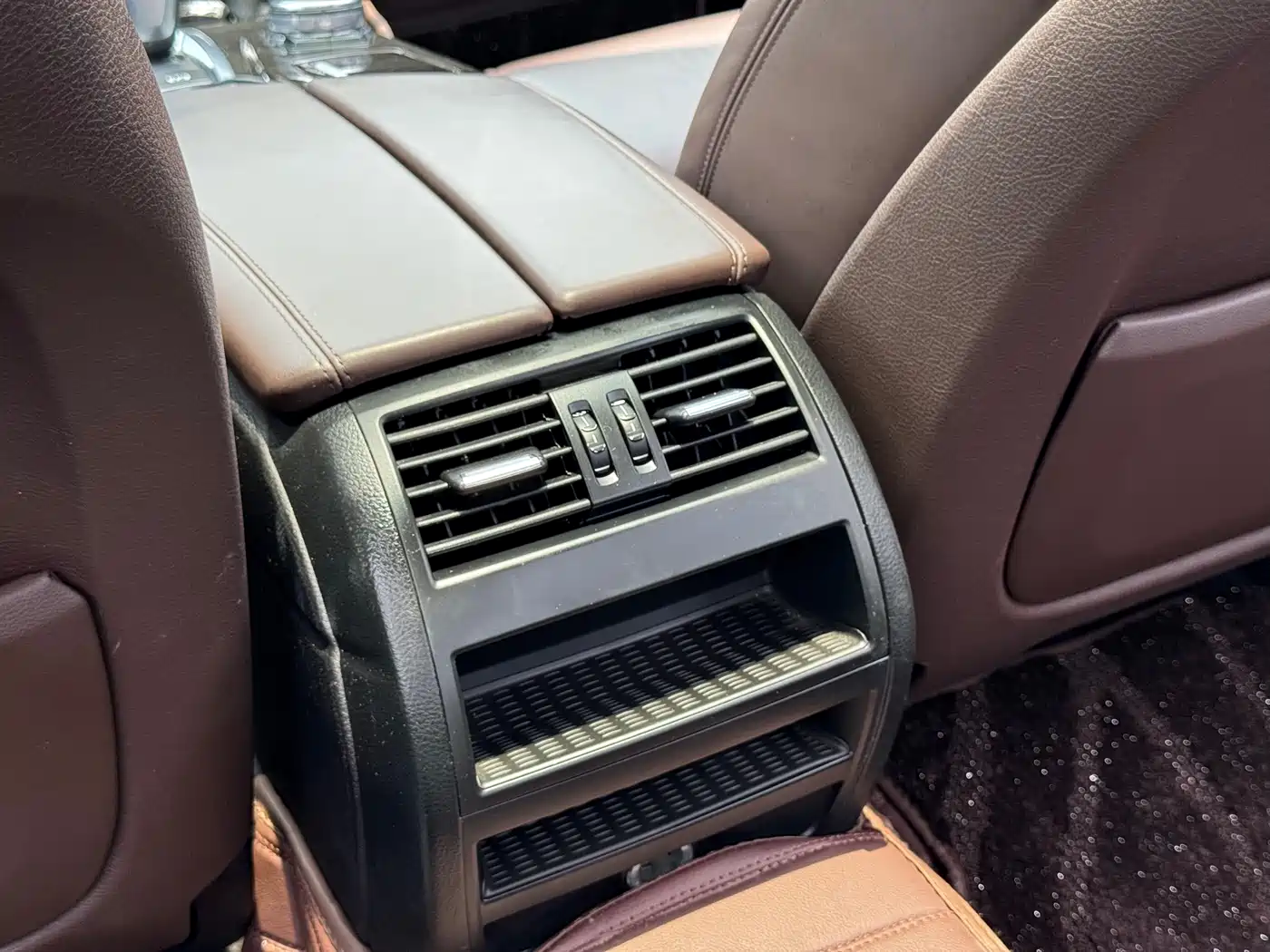 BMW 5 Series 2014 525Li Luxury Design Package фото 16