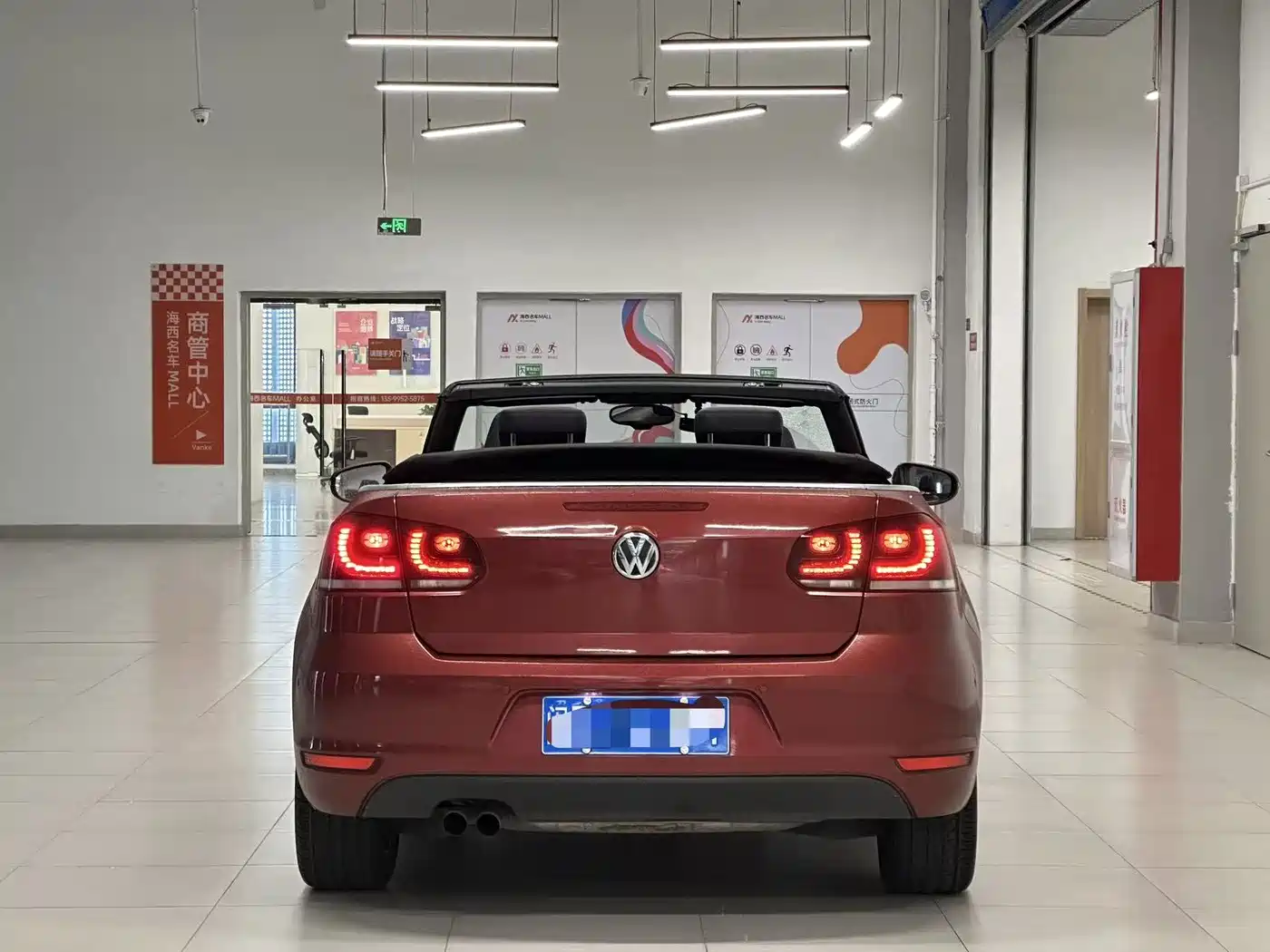 Volkswagen Golf (Import) 2012 1.4TSI Luxury Convertible Edition фото 3