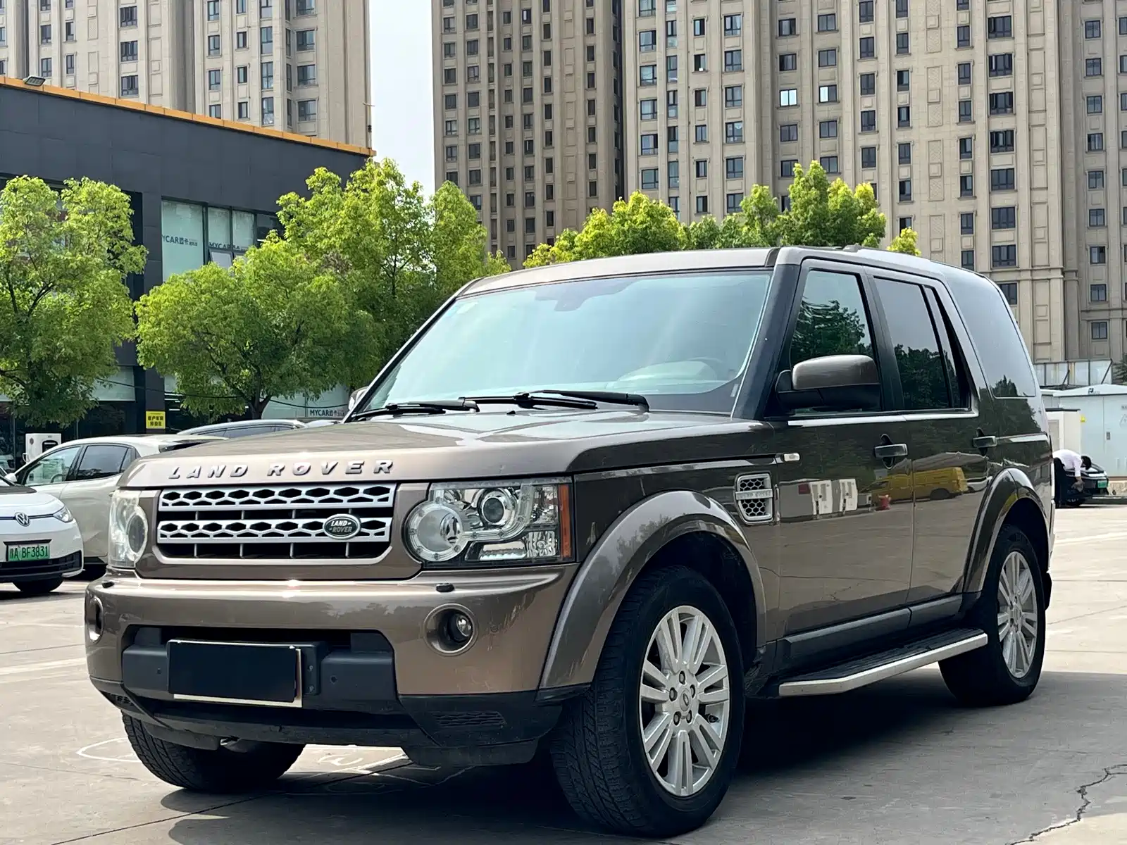Photo 1 - Land Rover Discovery