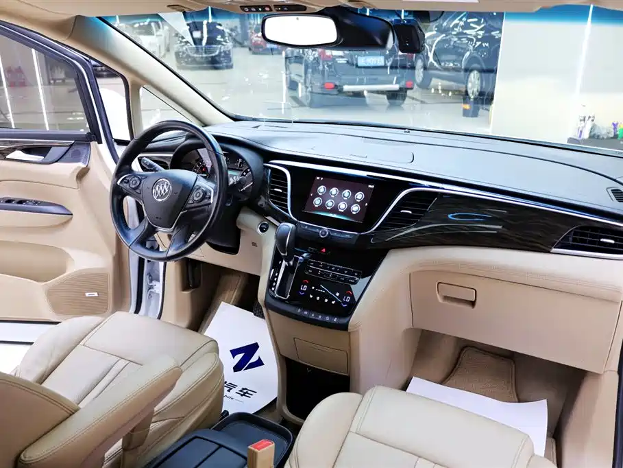 Buick GL8 2017 ES 28T Flagship China V фото 19