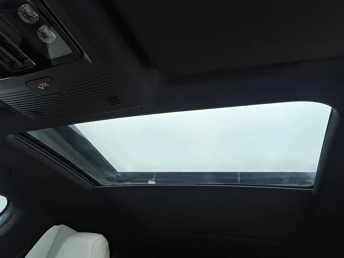 Audi Q4 e-tron 2022 40 e-tron First Edition фото 18
