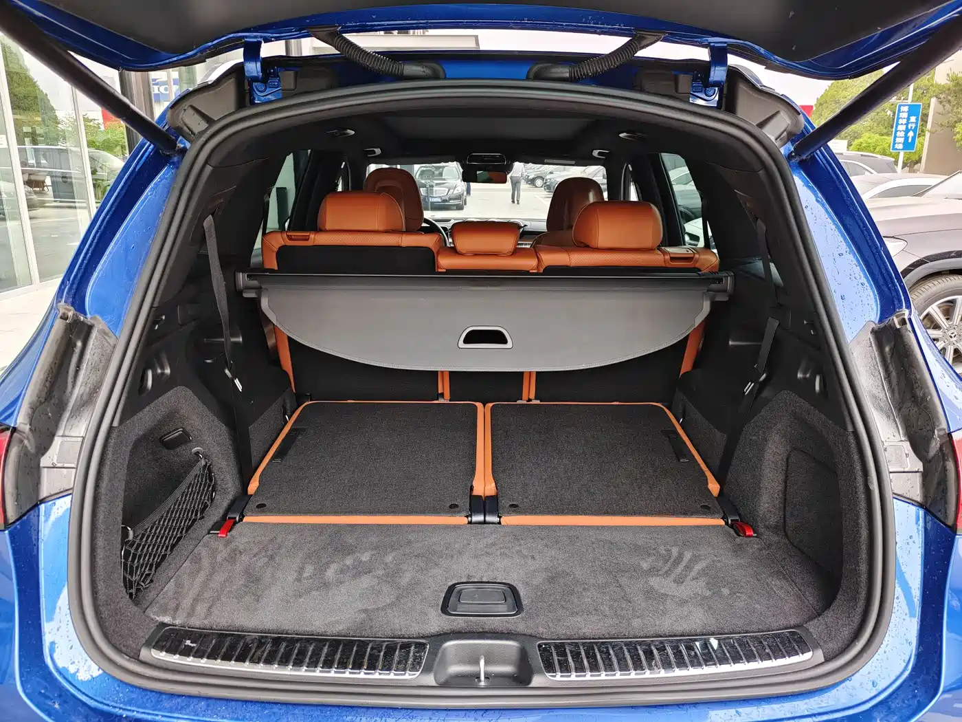 Mercedes-Benz GLC 2023 GLC 300 L 4MATIC Luxury 7-Seater фото 9