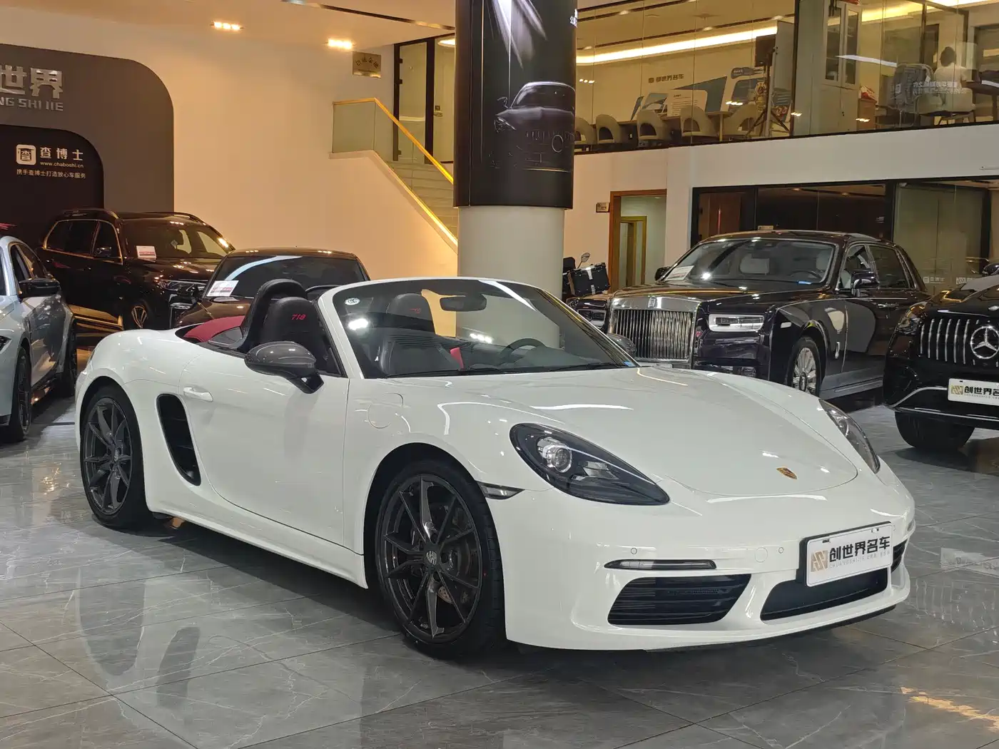 Porsche 718 2019 Boxster T 2.0T фото 3