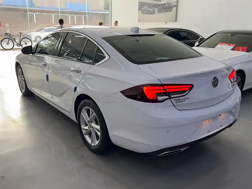 BUICK REGAL