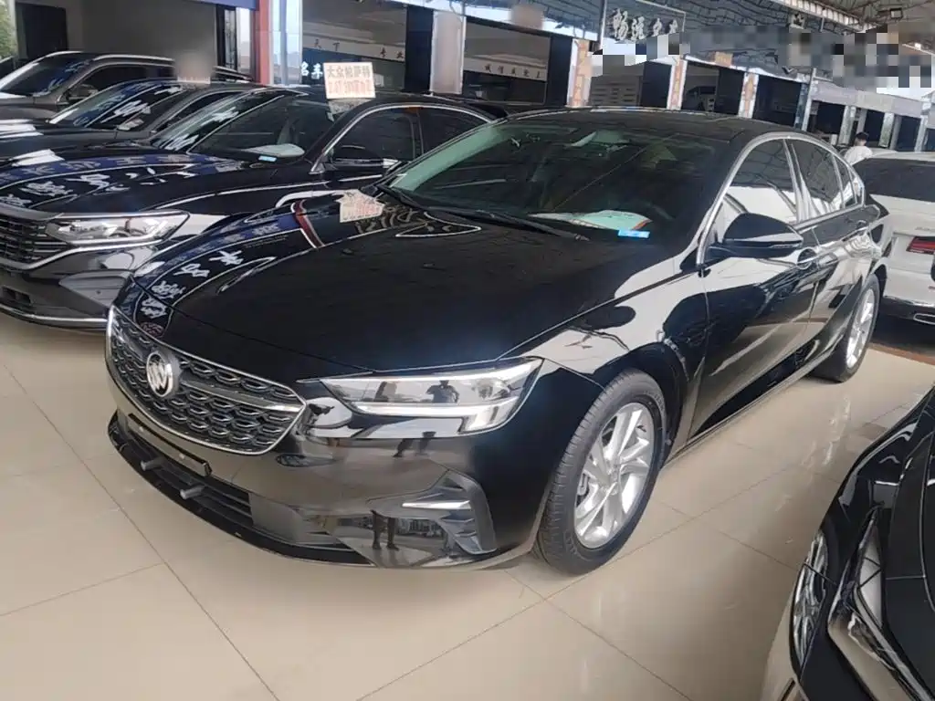 Фото 2 - Buick Regal