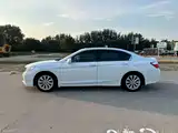 Фото 7 - Honda Accord
