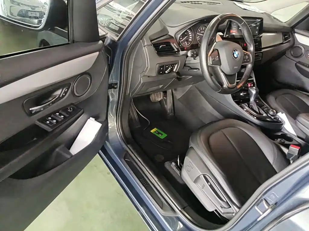 BMW 2 Series Tourer (Import) 2016 2015 218i Leading Type
