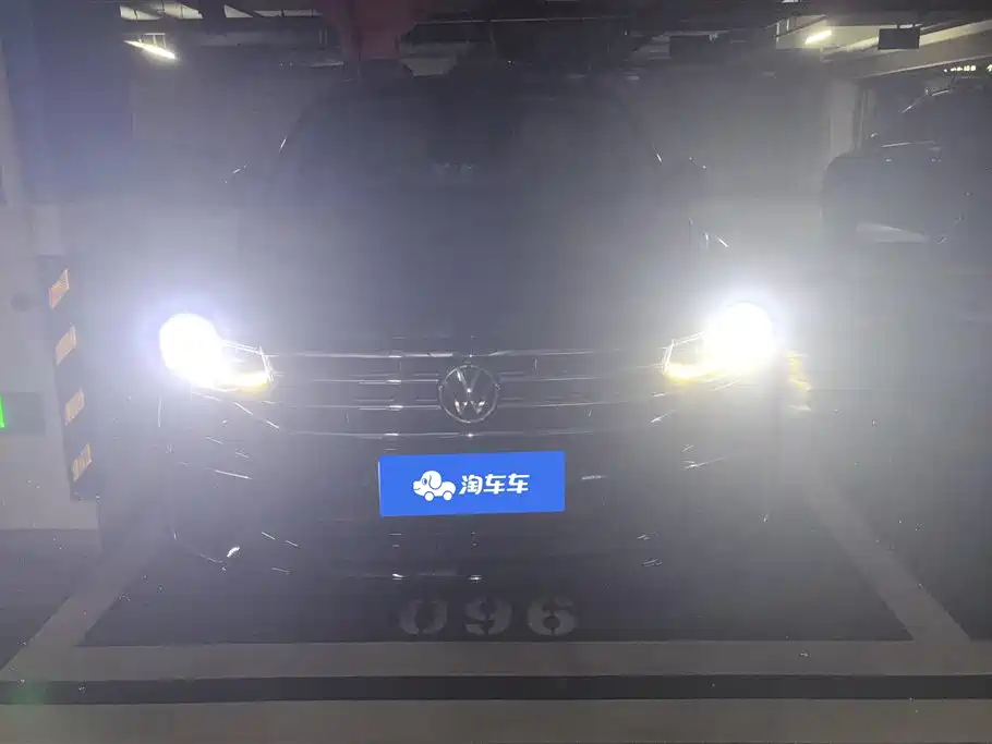 Volkswagen Tiguan X 2021 330TSI 2WD Premium Edition фото 2