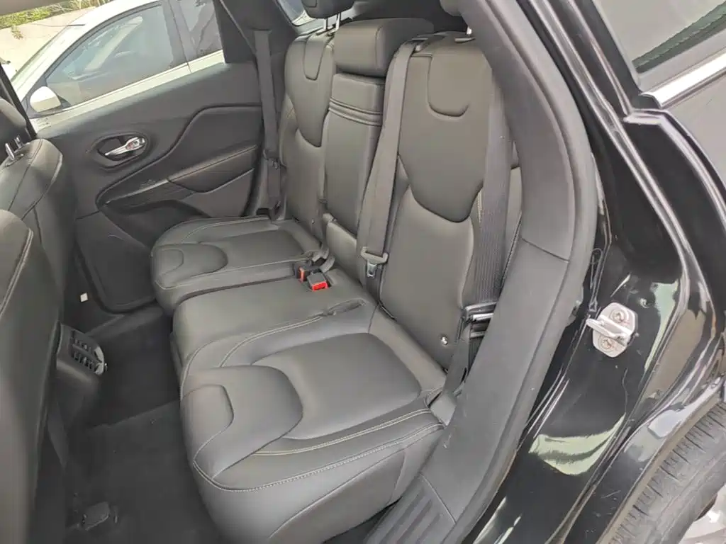 Jeep Cherokee 2018 2017 2.4L Leading Smart Edition