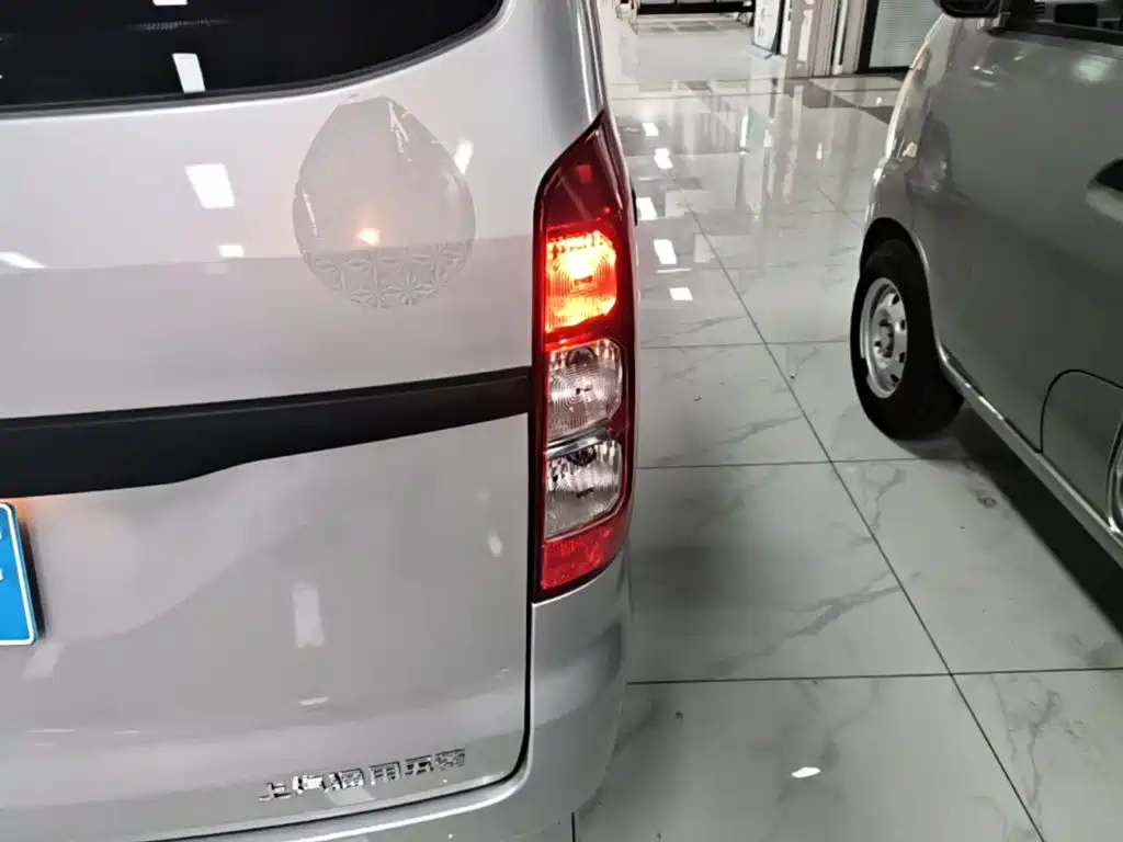 Wuling Motors Wuling Hongguang V 2024 2022 1.5L Power Take Edition Electric Power Steering LAR