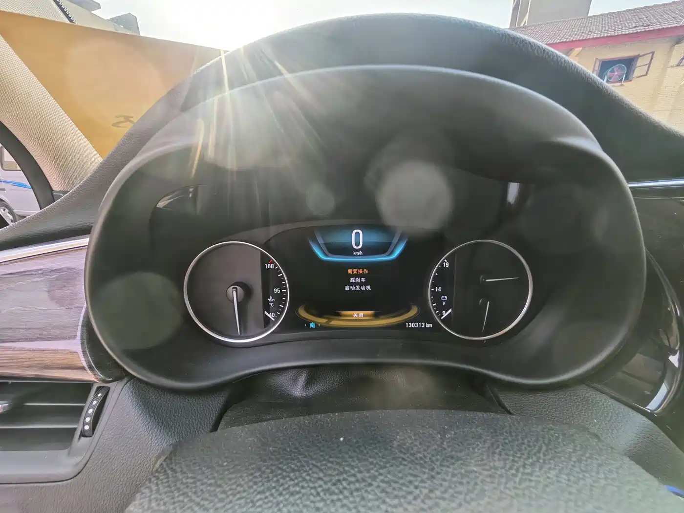 Buick Envision Plus 2016 28T All-Wheel Drive Ultimate Sport Flagship фото 12