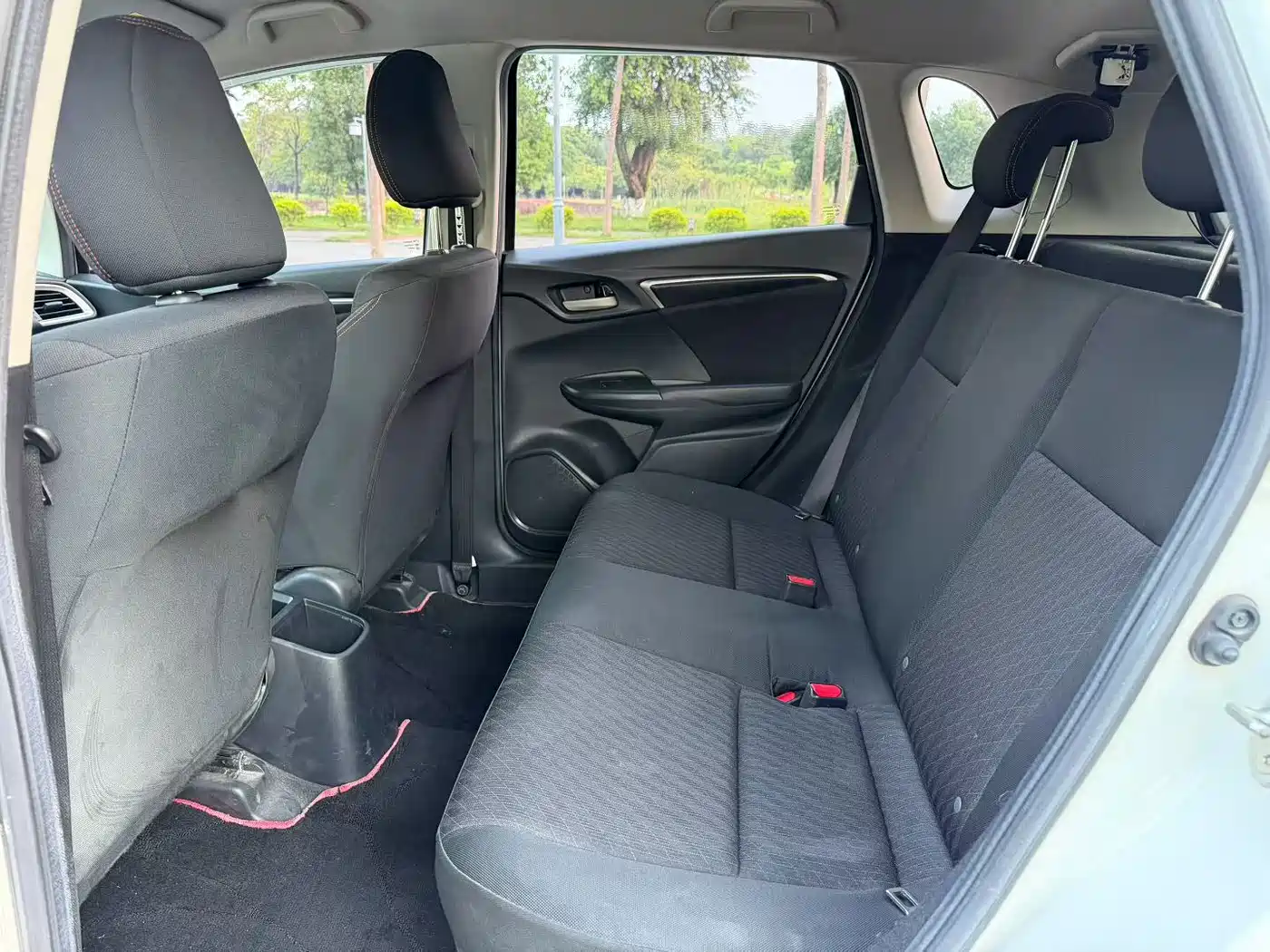 Фото 6 - Honda Fit