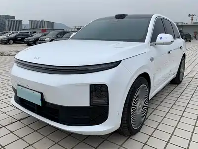 Li Auto L6