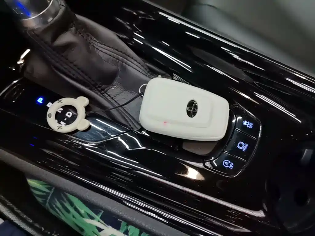 Toyota C-HR 2020 2020 Model 2.0L Luxury