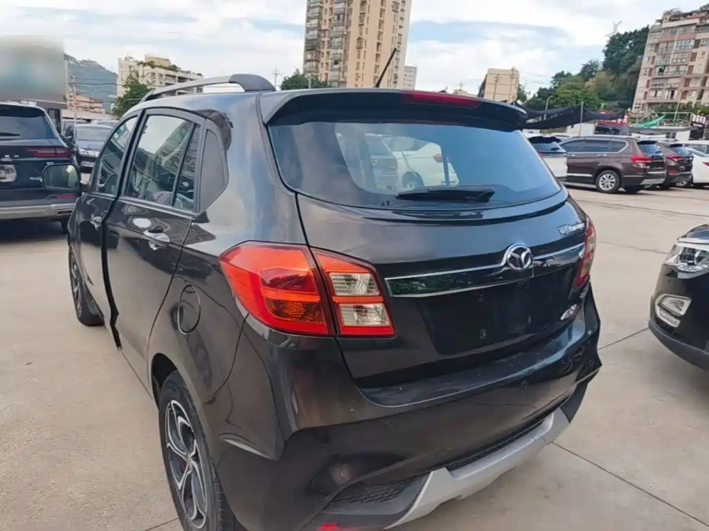 Weichai Yingzhi Enranger G3 2016 2014 1.5L Manual Elegance Edition