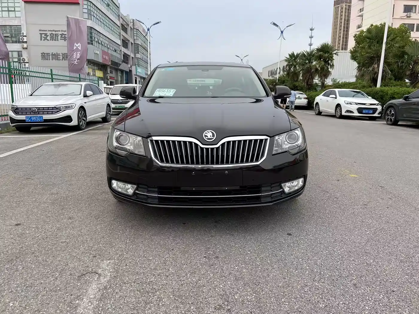 Photo 2 - Škoda Superb