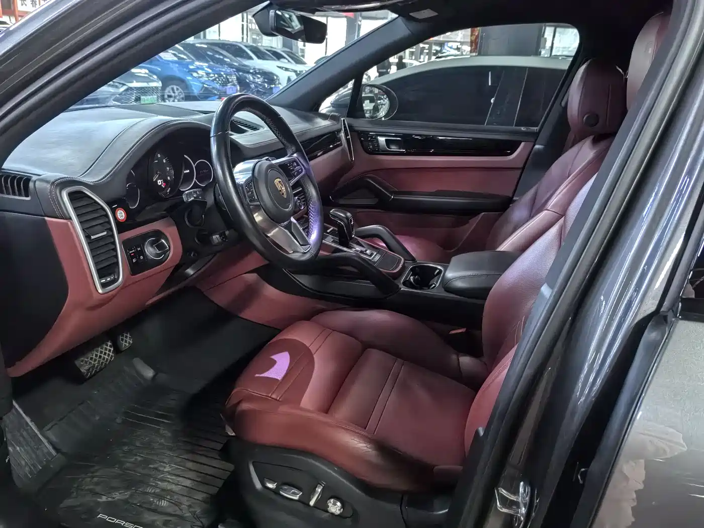 Porsche Cayenne New Energy 2019 Cayenne E-Hybrid 2.0T фото 7